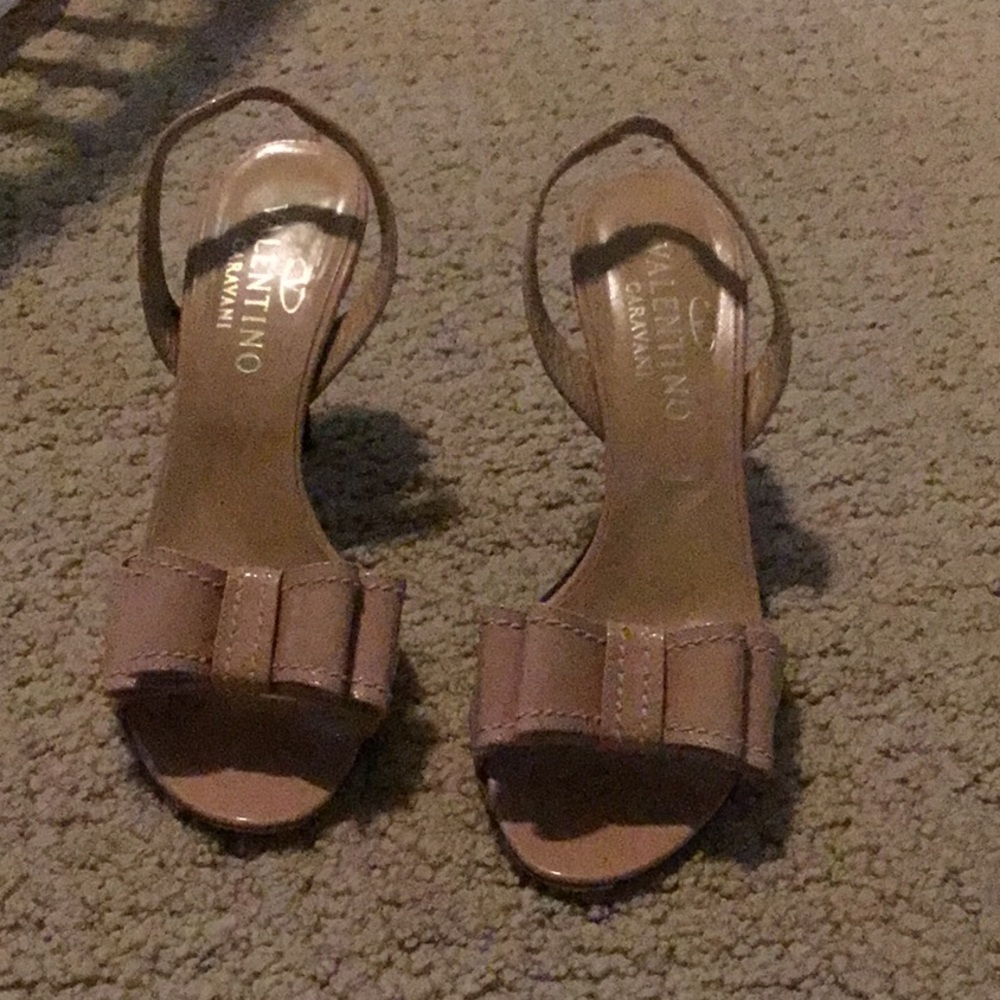 Valentino size 36 in nude